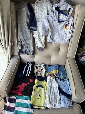 6-9 month Baby Boy Clothing Lot Mickey Mouse Gray Hoodie, Tshirts, onesies & PJs